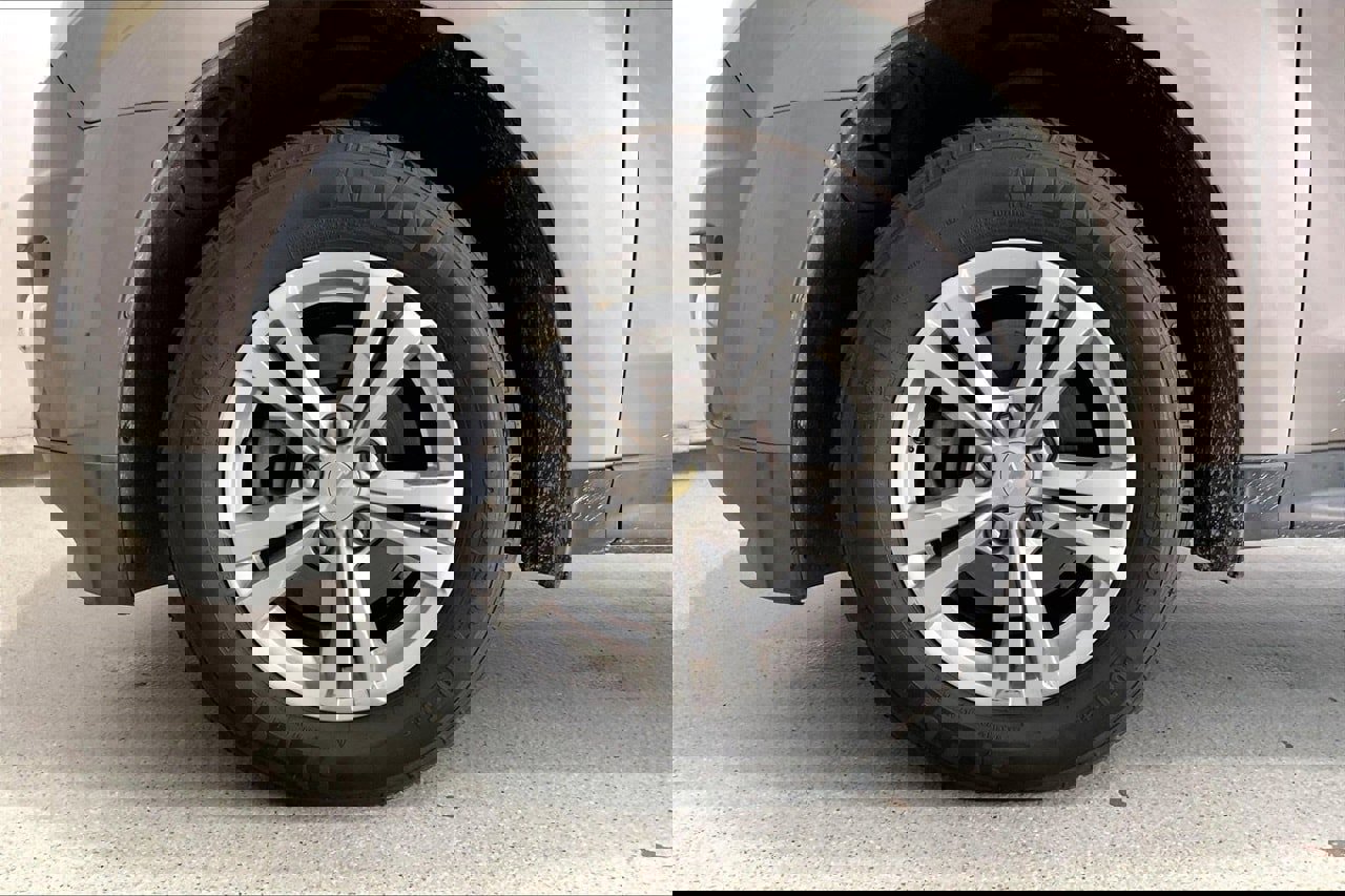 Used 2010 Chevrolet Equinox LT image 6