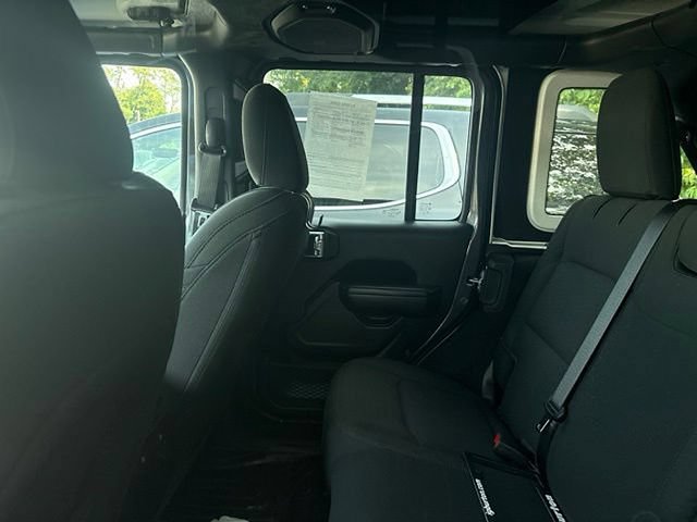 Used 2021 Jeep Wrangler Unlimited Sport AWD/4WD image 13