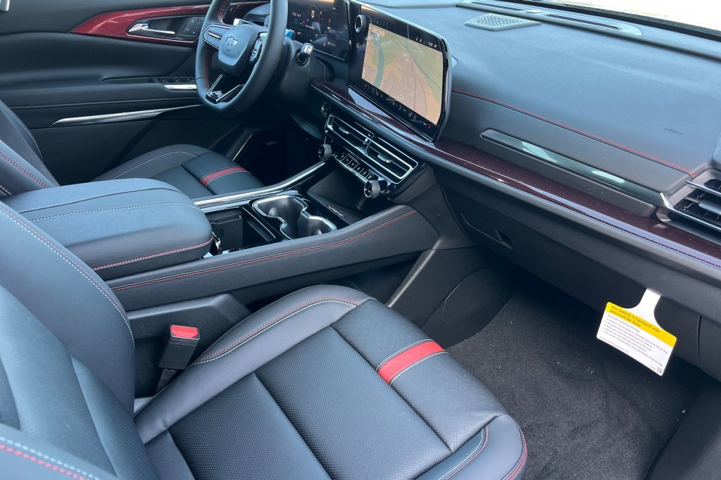 New 2026 Chevrolet Traverse RS image 14