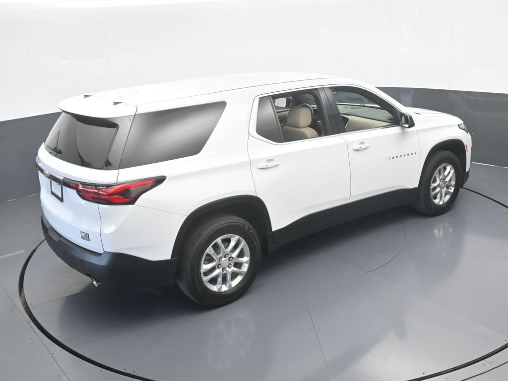Used 2022 Chevrolet Traverse LS image 53