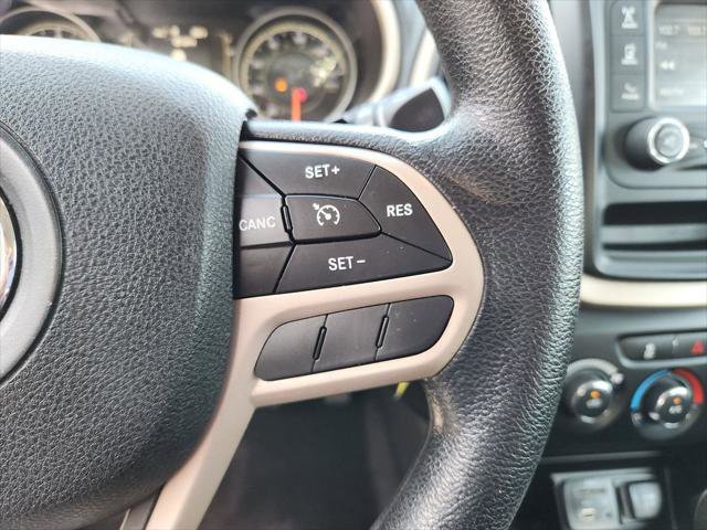 Certified 2017 Jeep Cherokee Sport image 25