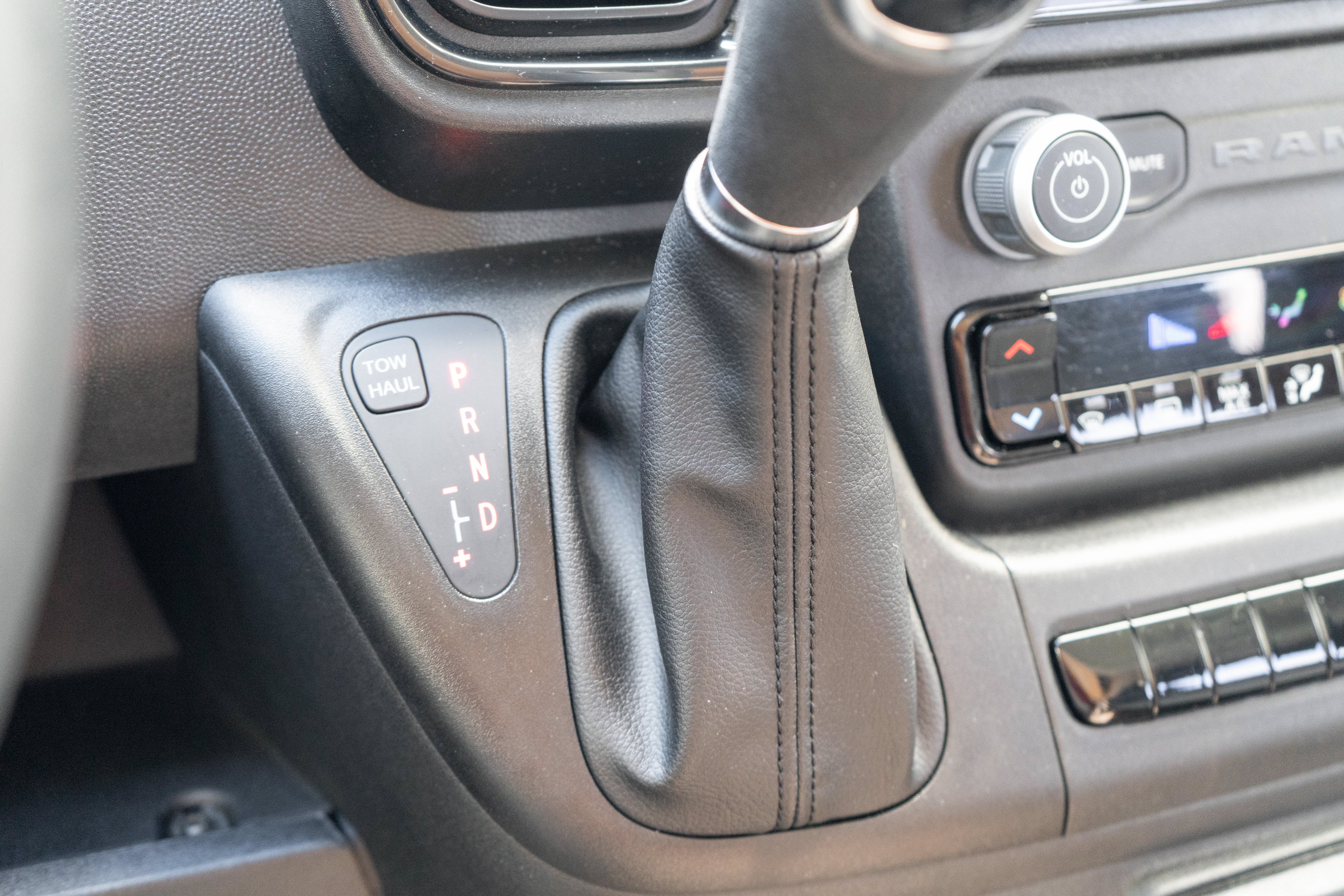 Used 2023 RAM ProMaster 3500 w/ Driver Convenience Group FWD image 23