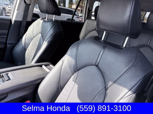 Used 2024 Toyota Grand Highlander AWD image 11