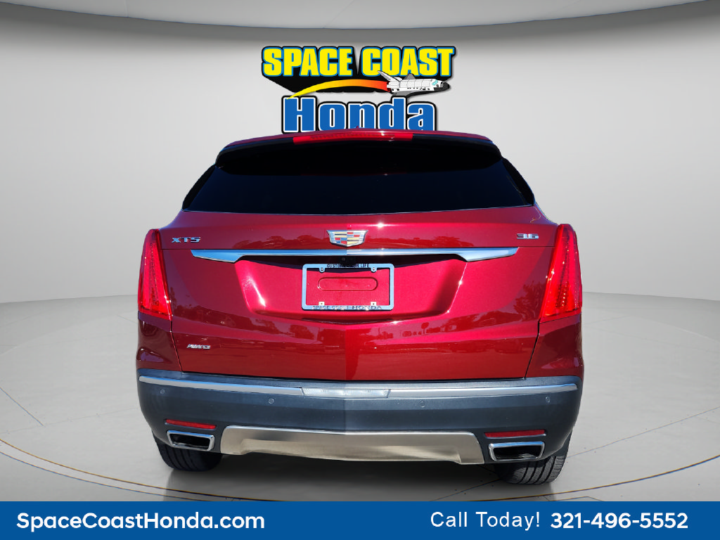 Used 2017 Cadillac XT5 Platinum AWD/4WD image 4