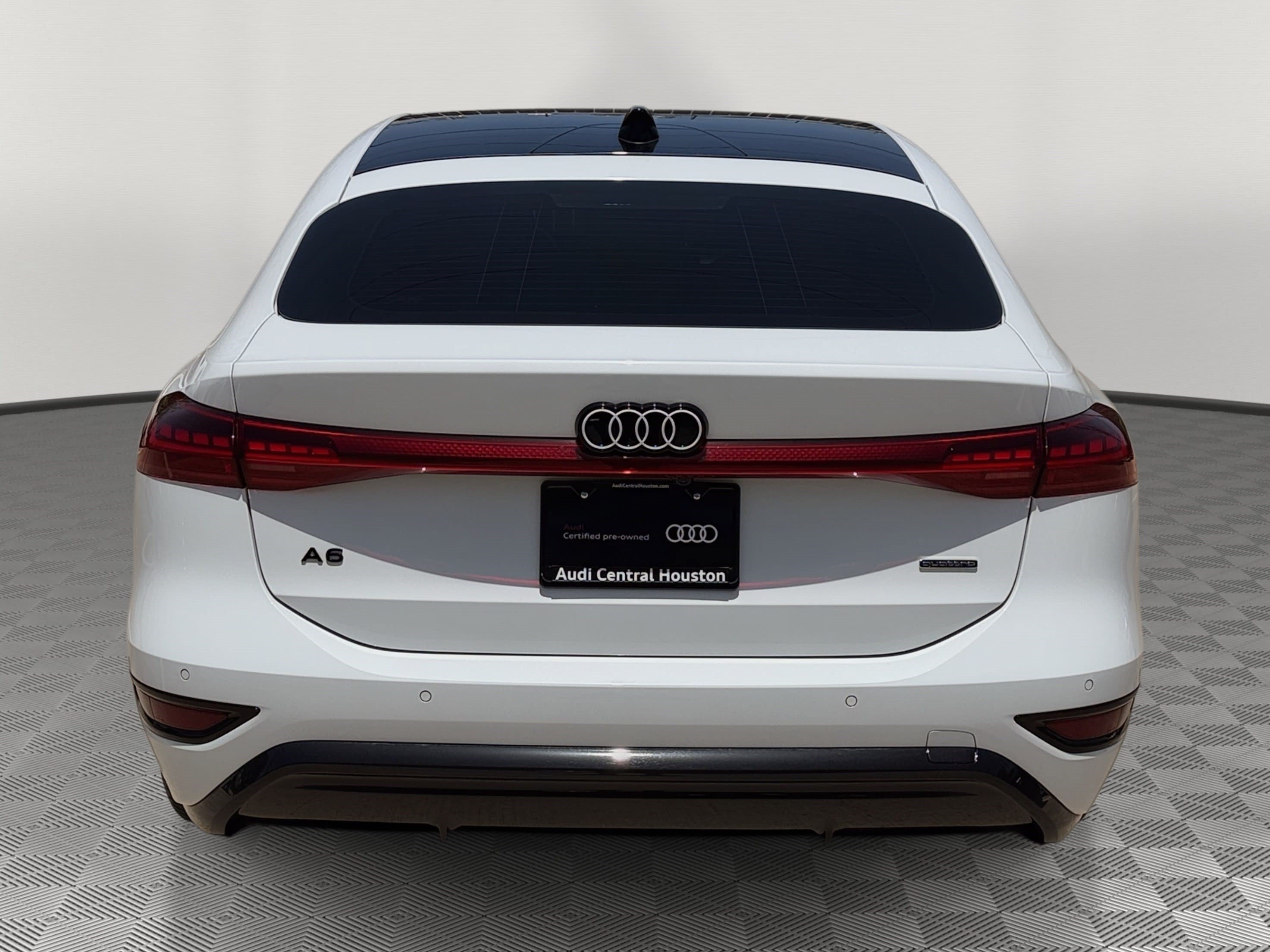 Certified 2025 Audi A6 e-tron Premium Plus w/ Premium Plus AWD/4WD image 10