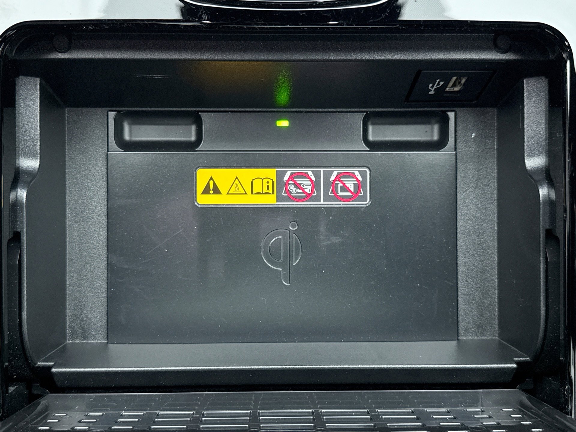Used 2025 Toyota bZ4X AWD image 17