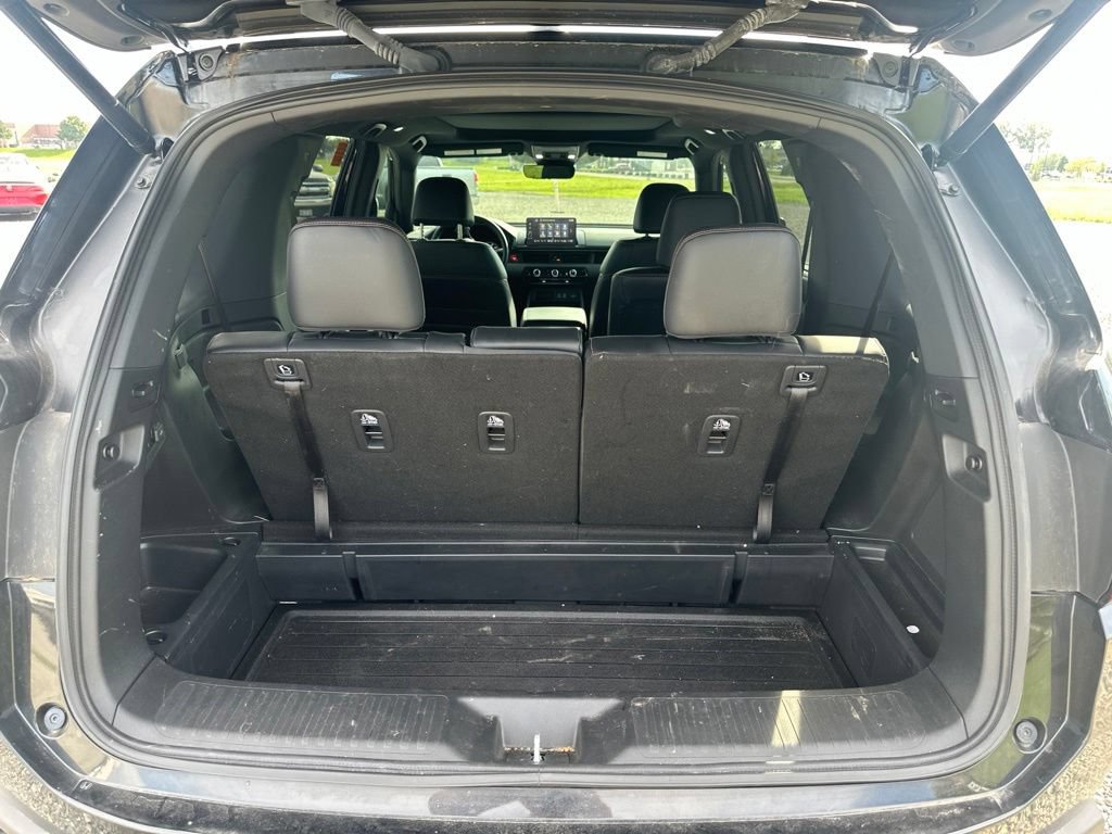 Used 2025 Honda Pilot TrailSport image 13
