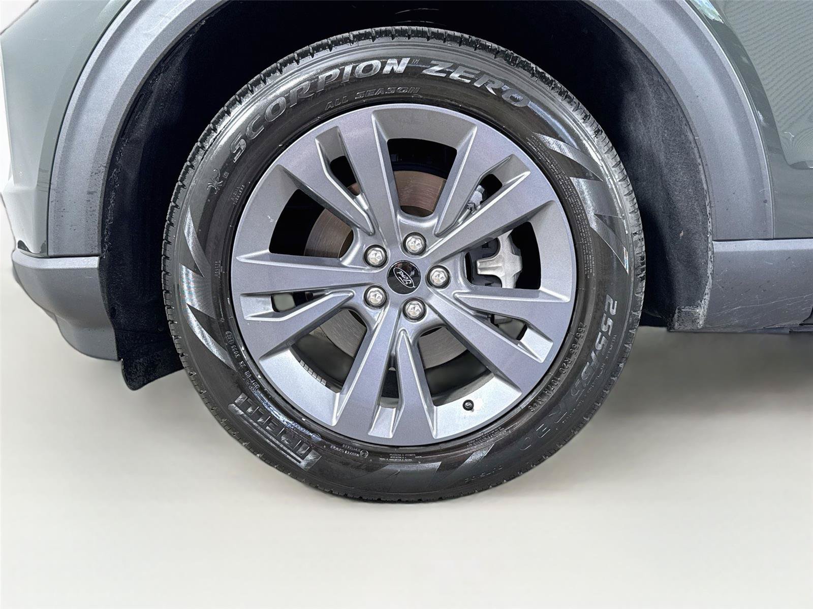 Used 2023 Ford Explorer XLT w/ Equipment Group 202A RWD image 35