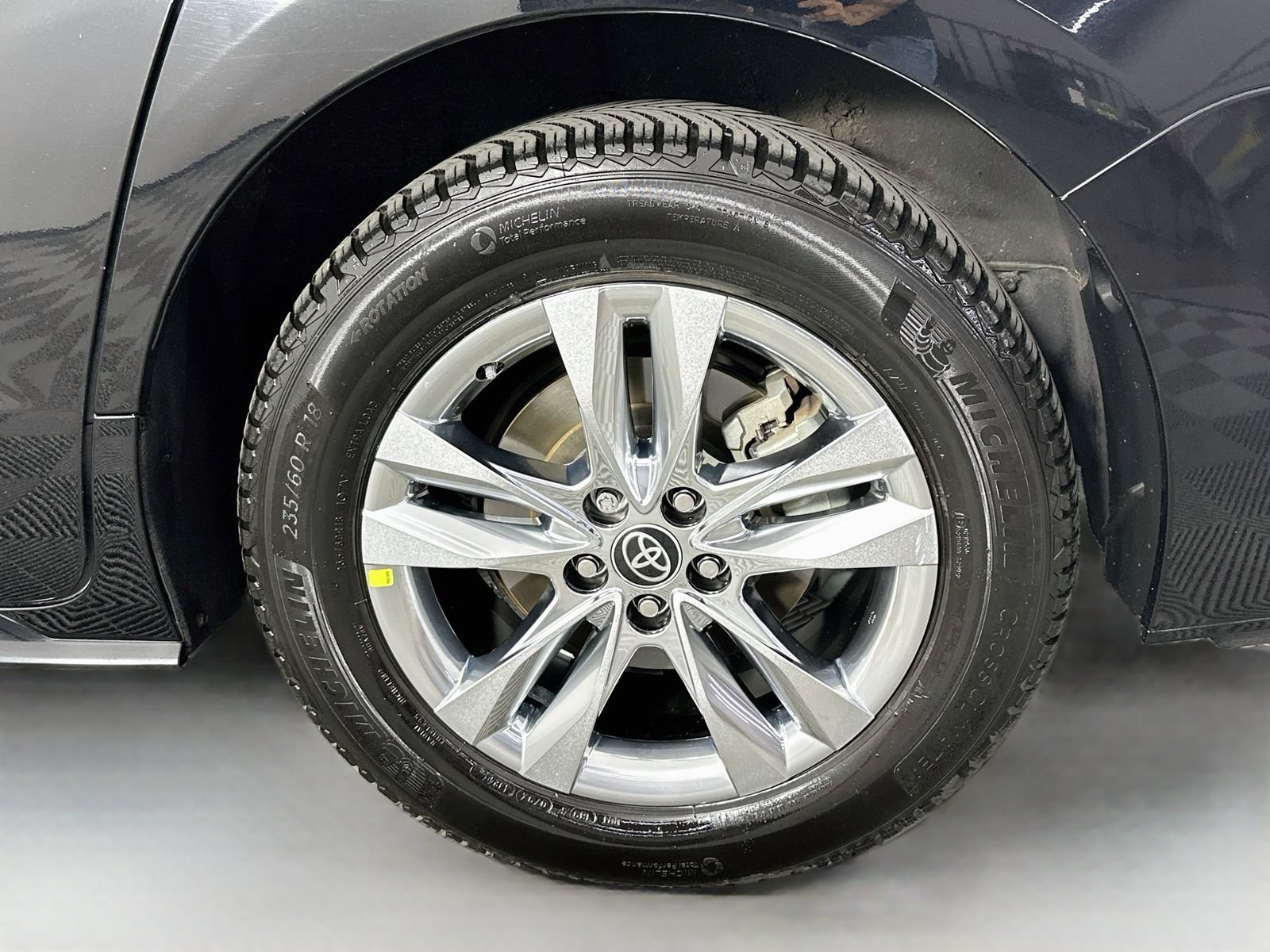 Used 2022 Toyota Sienna Limited AWD/4WD image 33