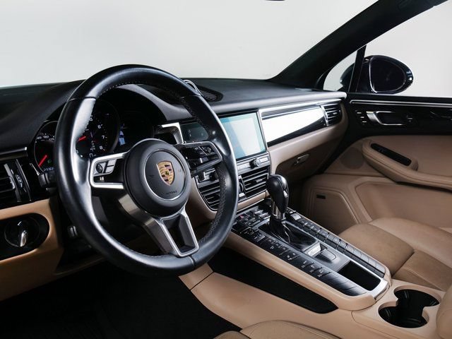 Certified 2021 Porsche Macan AWD/4WD image 4