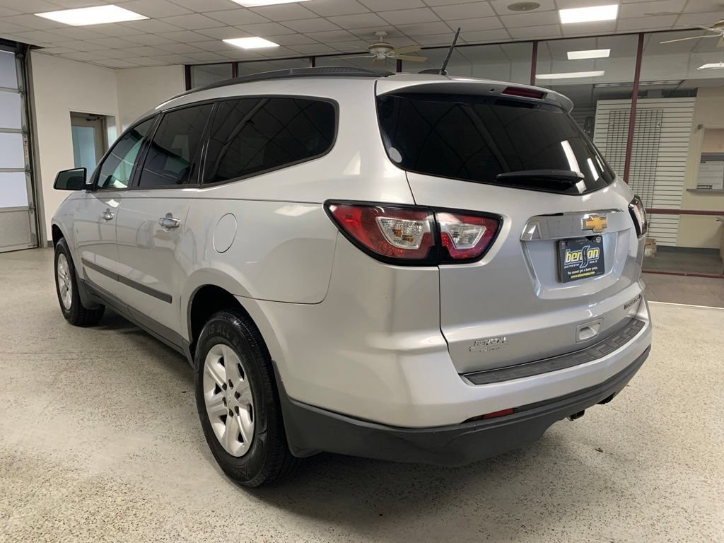 Used 2016 Chevrolet Traverse LS FWD image 5