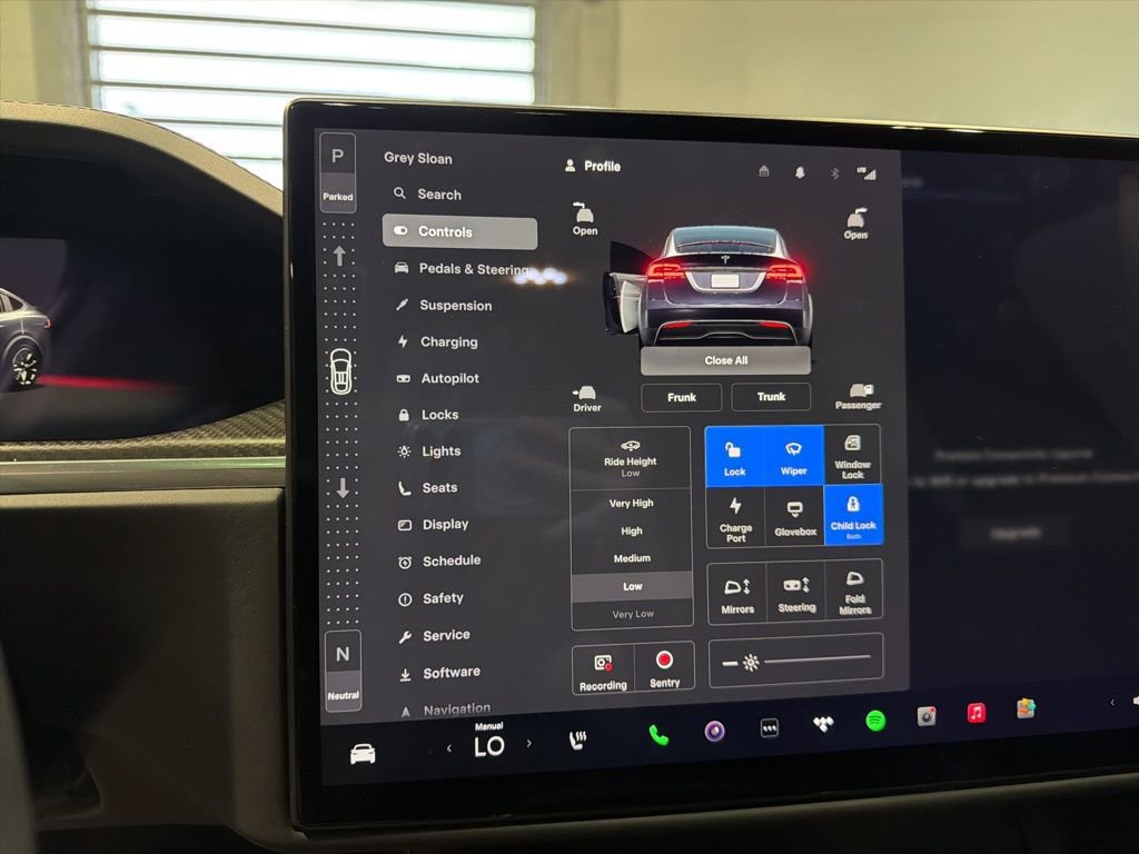 Used 2022 Tesla Model X Plaid image 20
