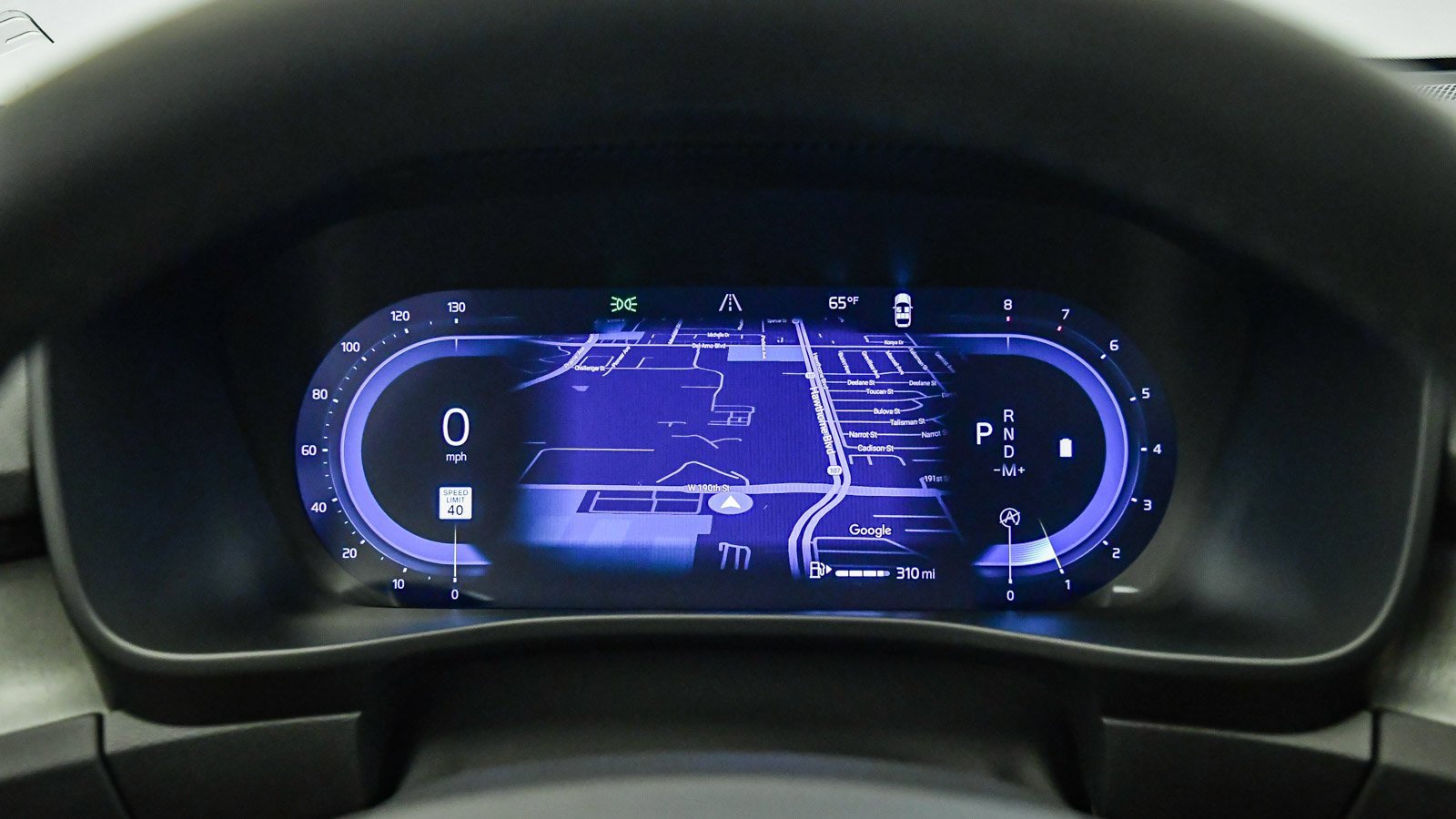 Certified 2025 Volvo XC40 B5 Ultra w/ Climate Package image 27