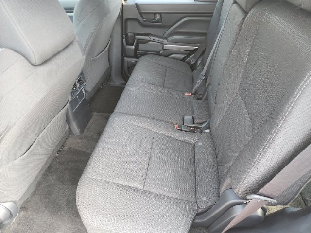 Certified 2025 Toyota 4Runner SR5 AWD/4WD image 24