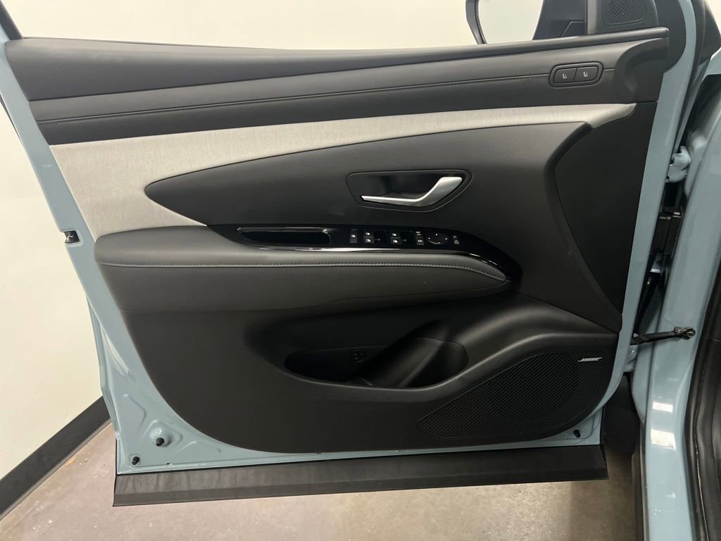 Used 2025 Hyundai Santa Cruz Limited image 12