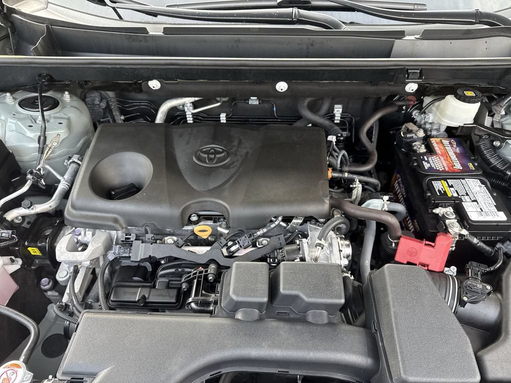 Used 2022 Toyota RAV4 XLE Premium AWD/4WD image 18