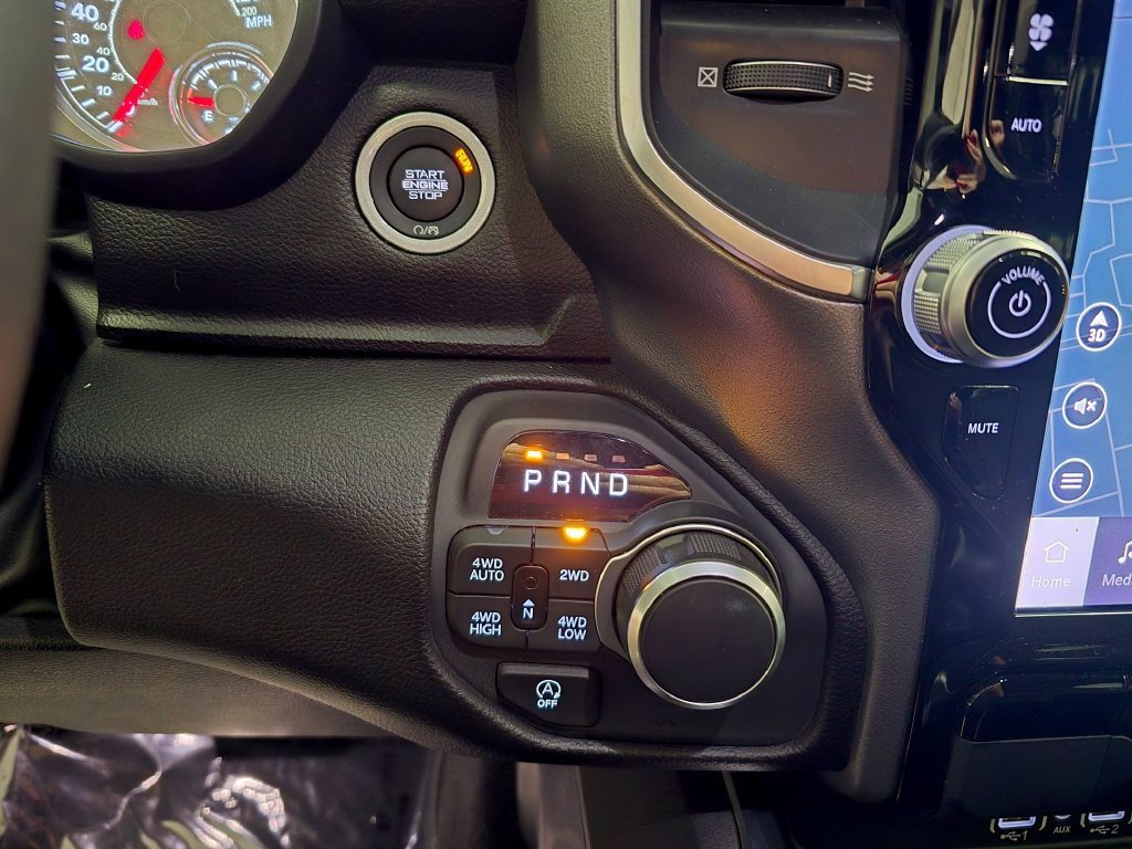 Used 2025 RAM 1500 Big Horn AWD/4WD image 25