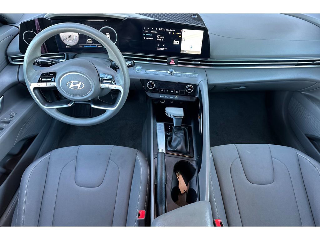 Used 2024 Hyundai Elantra SEL image 14