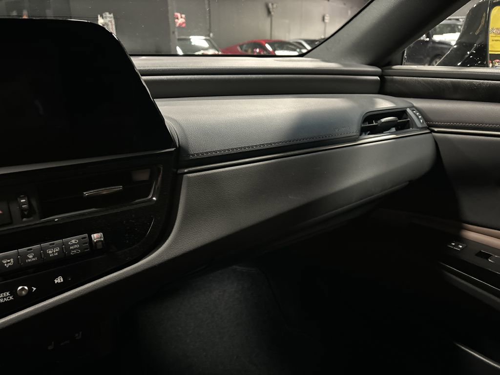 Used 2022 Lexus ES 300h w/ Premium Package FWD image 57