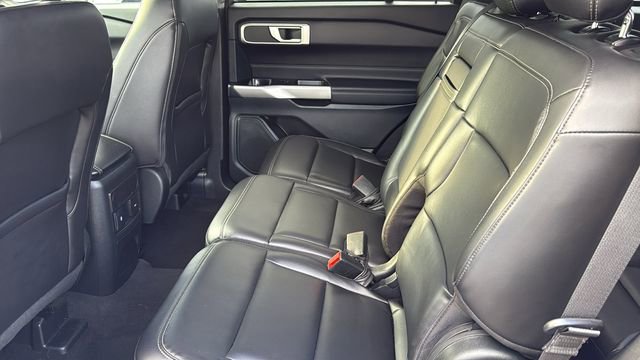 Used 2023 Ford Explorer XLT w/ Equipment Group 202A image 12