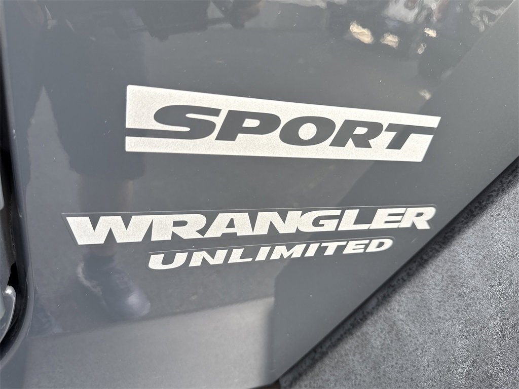 Used 2017 Jeep Wrangler Unlimited Sport w/ Connectivity Group image 31