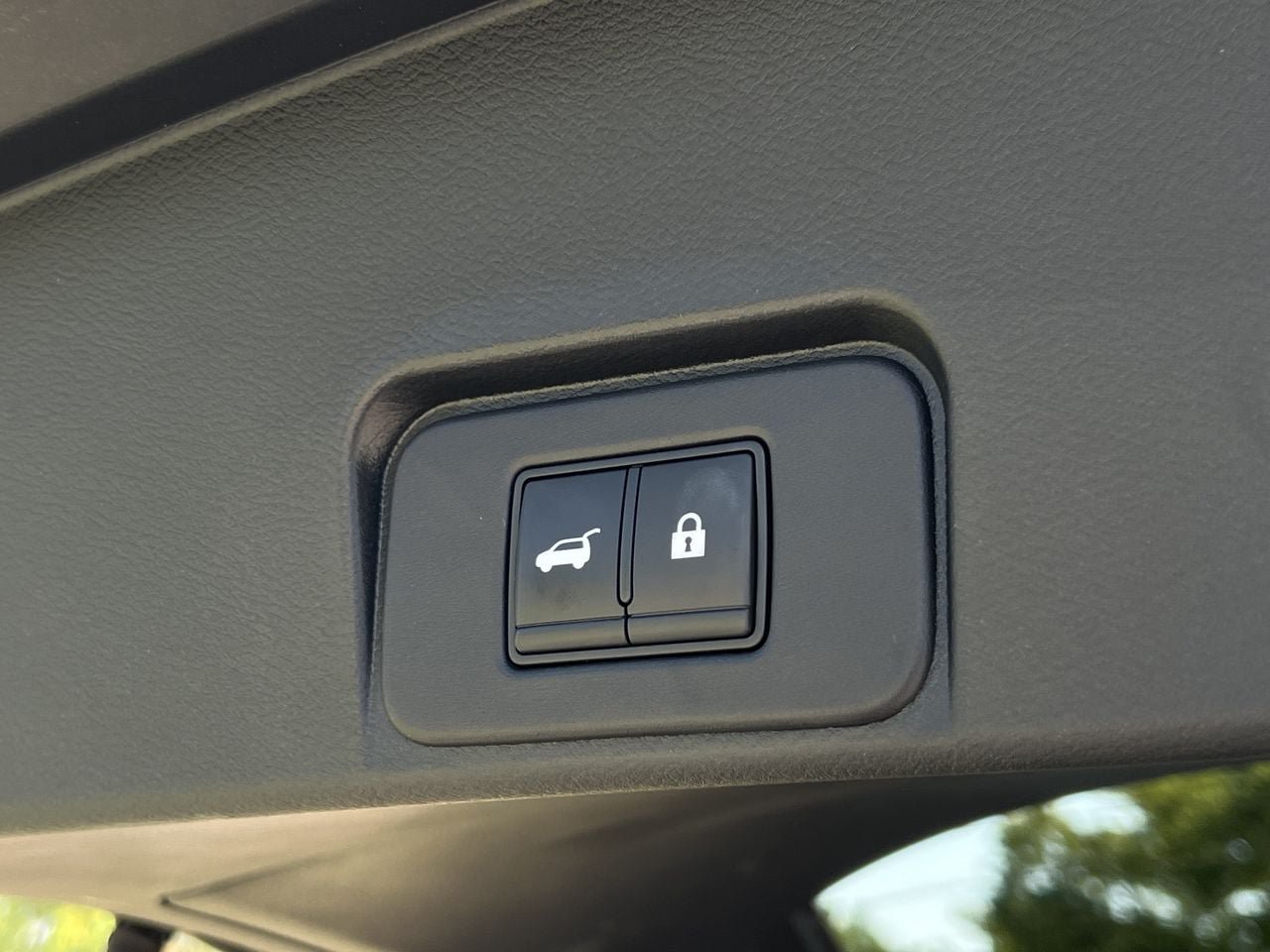 Used 2021 Nissan Rogue SL w/ Premium Package FWD image 26