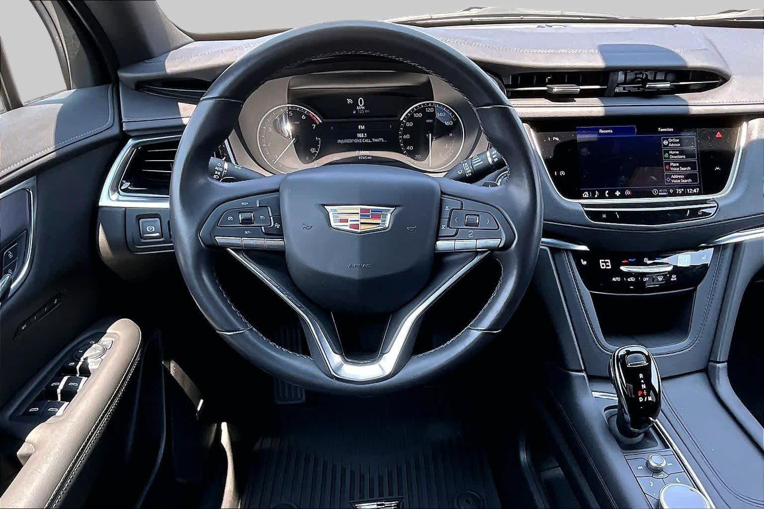 Used 2025 Cadillac XT6 Luxury FWD image 6
