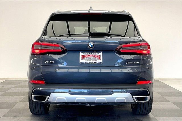 Used 2021 BMW X5 xDrive40i w/ Convenience Package image 3