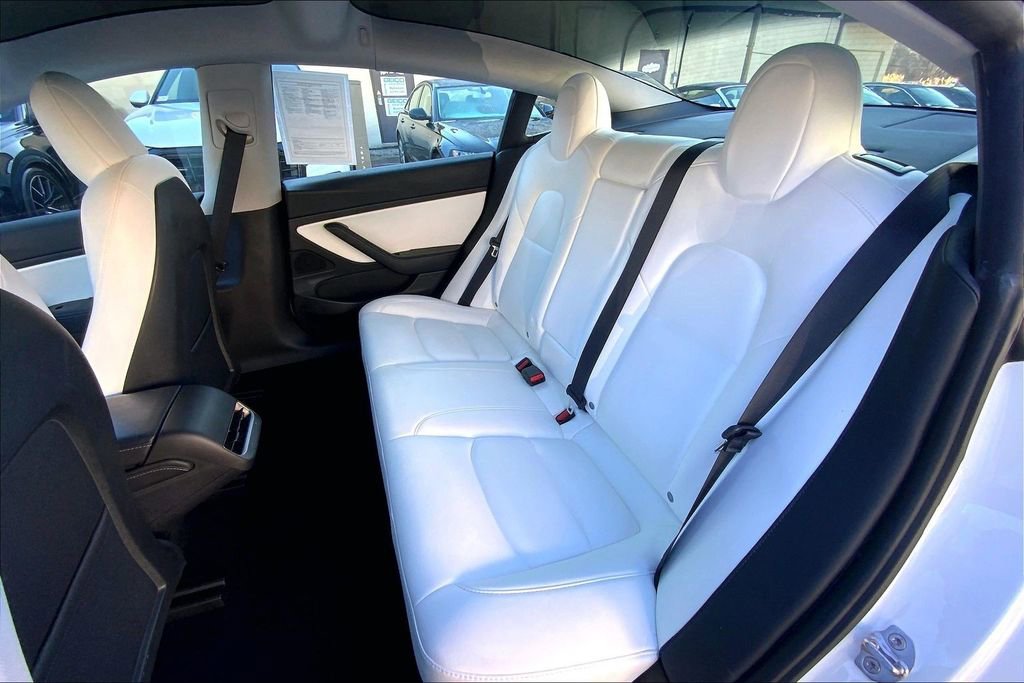 Used 2021 Tesla Model 3 Long Range image 21