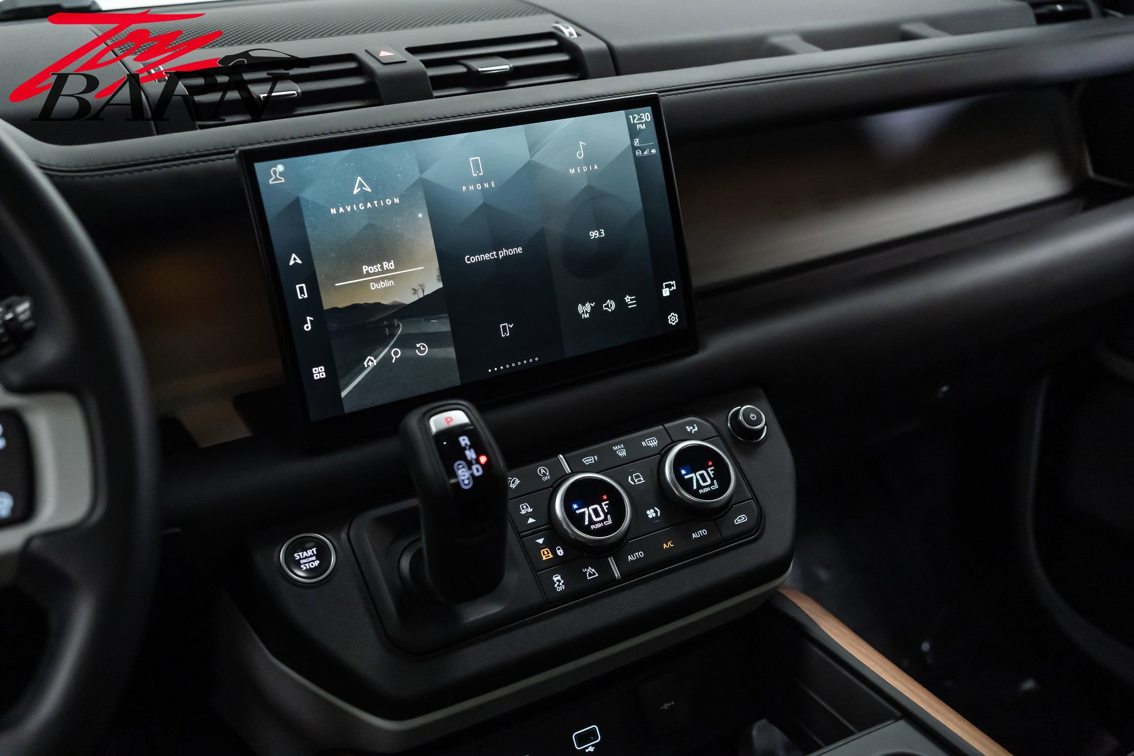 Used 2023 Land Rover Defender 130 SE image 35