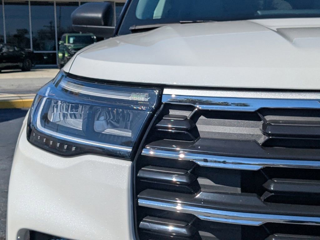 New 2026 Ford Explorer Active w/ Active Comfort Package image 10