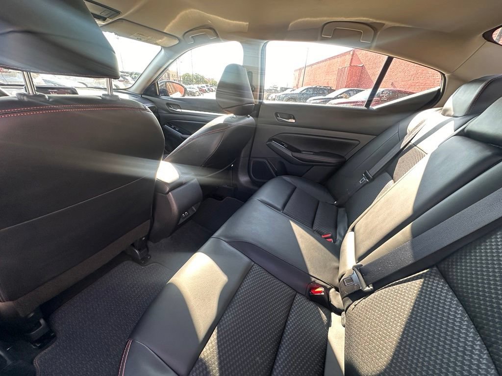 Certified 2025 Nissan Altima 2.5 SR FWD image 18