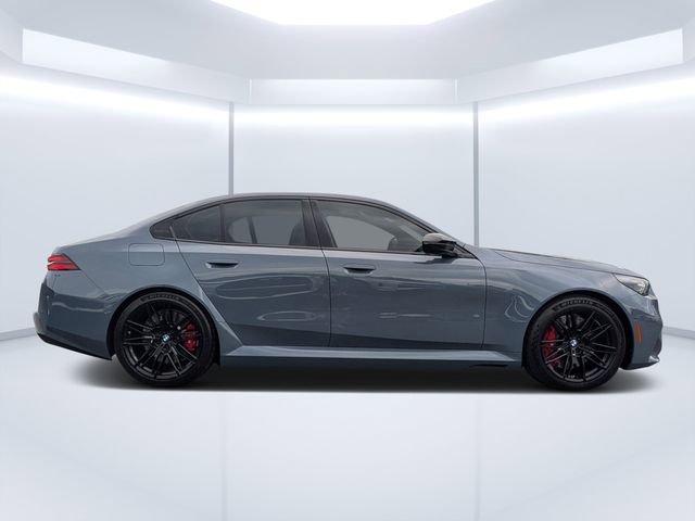Used 2026 BMW M5 w/ Executive Package image 2