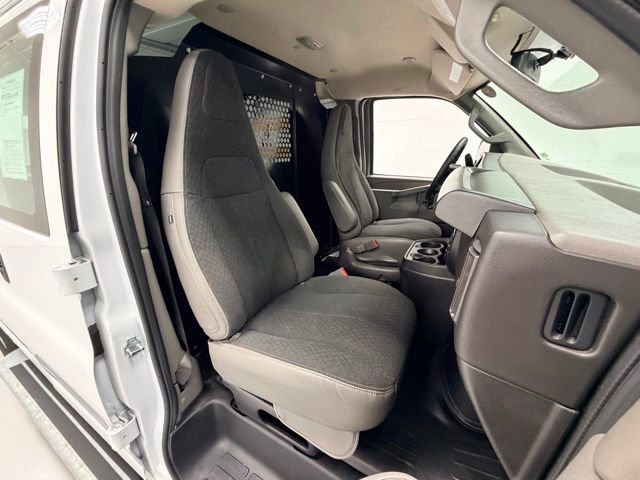 Certified 2024 Chevrolet Express 2500 w/ Driver Convenience Package image 24