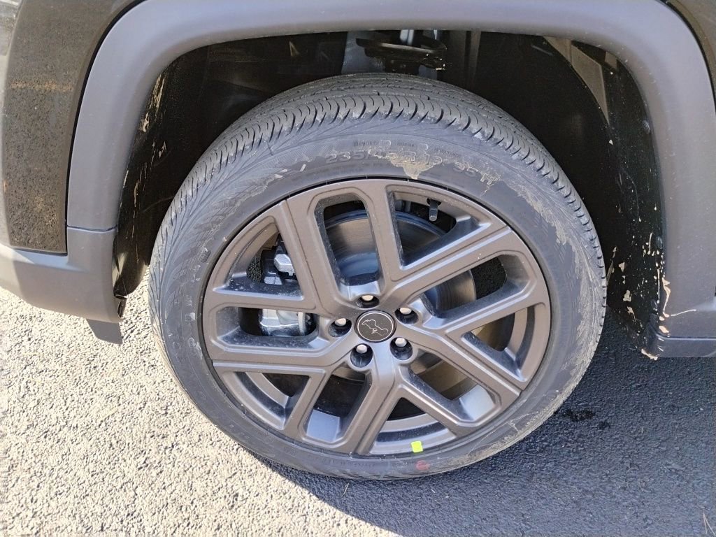 New 2026 Jeep Compass Latitude image 9