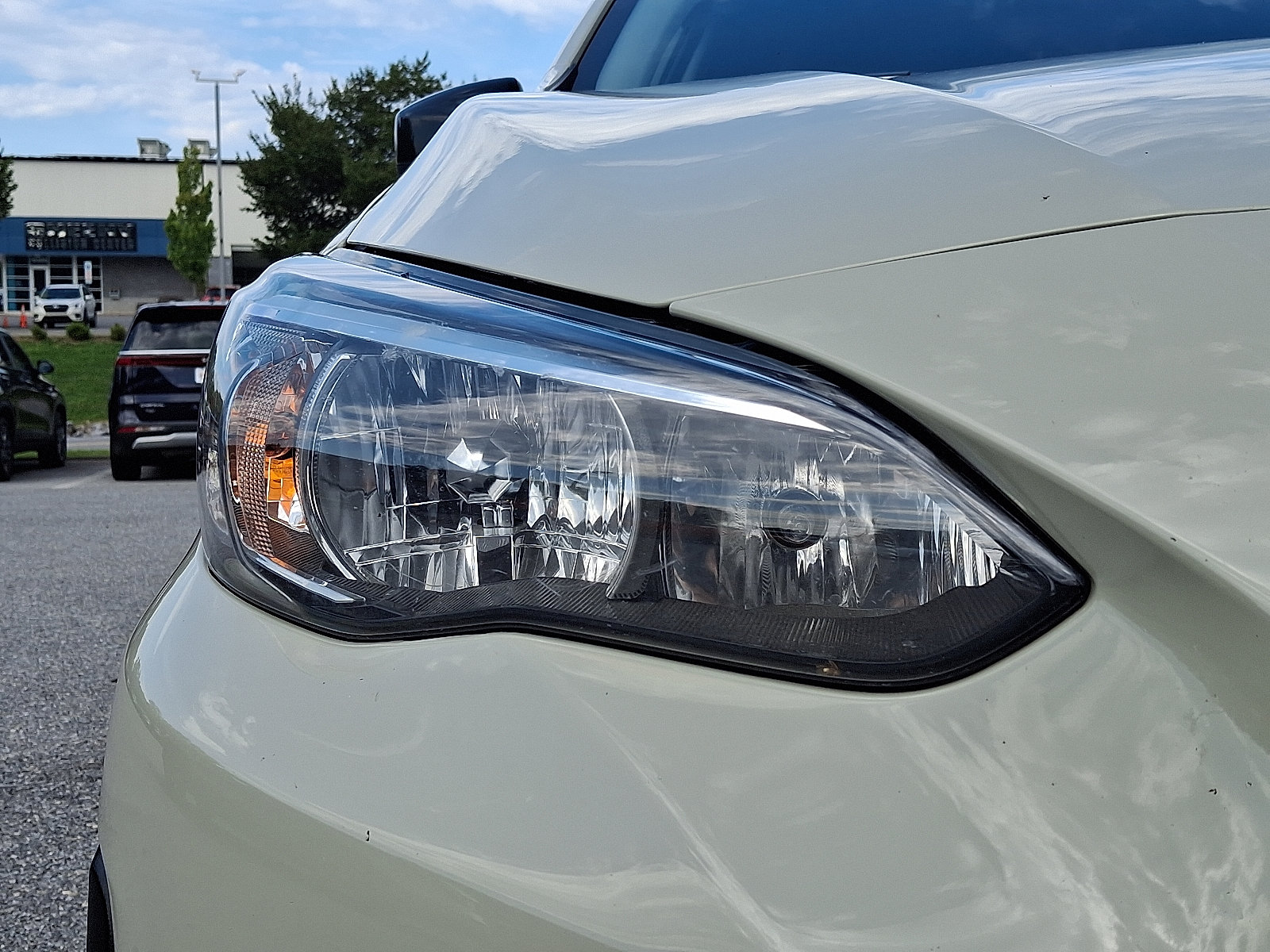 Used 2023 Subaru Crosstrek 2.0i Premium w/ Special Edition AWD/4WD image 9