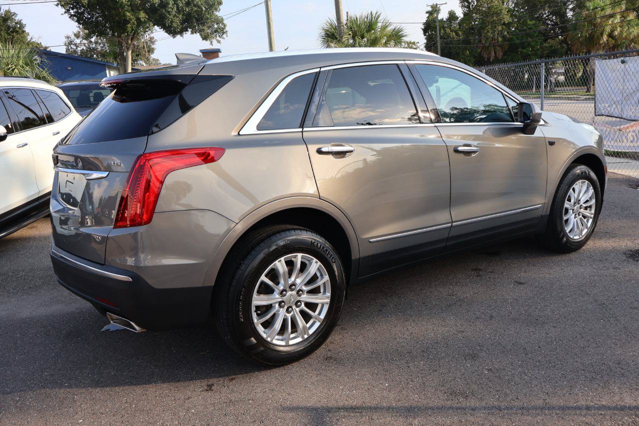Used 2017 Cadillac XT5 FWD image 5