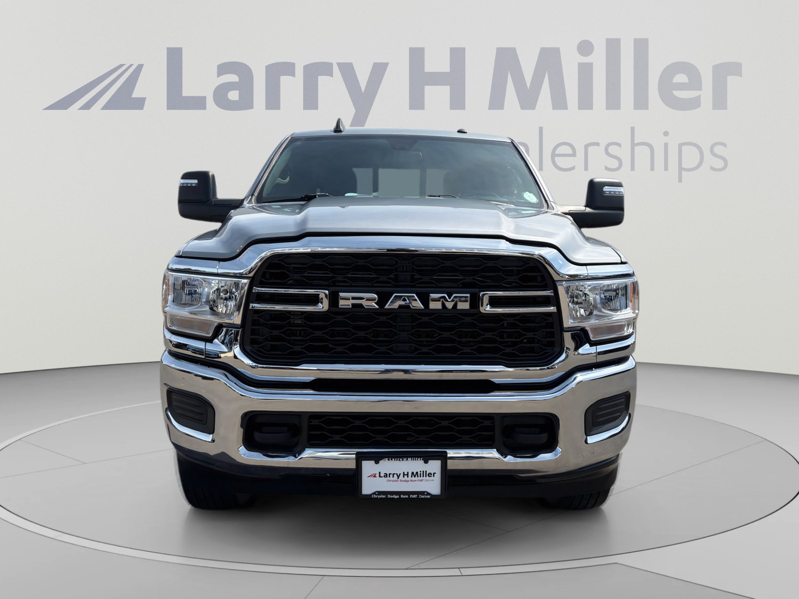 Used 2024 RAM 2500 Tradesman w/ Chrome Appearance Group AWD/4WD image 8