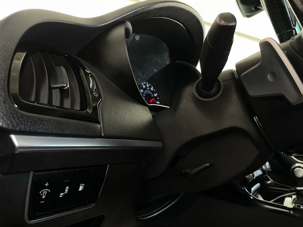 Used 2019 Kia Stinger RWD image 25