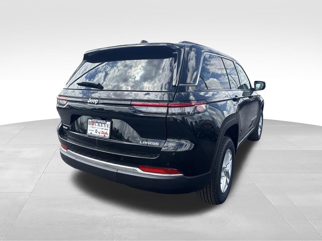 New 2026 Jeep Grand Cherokee Laredo X AWD/4WD image 4