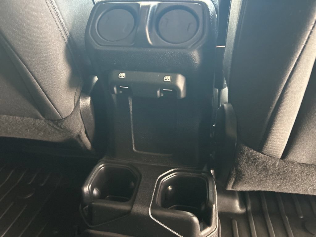Used 2018 Jeep Wrangler Unlimited Sport S AWD/4WD image 31
