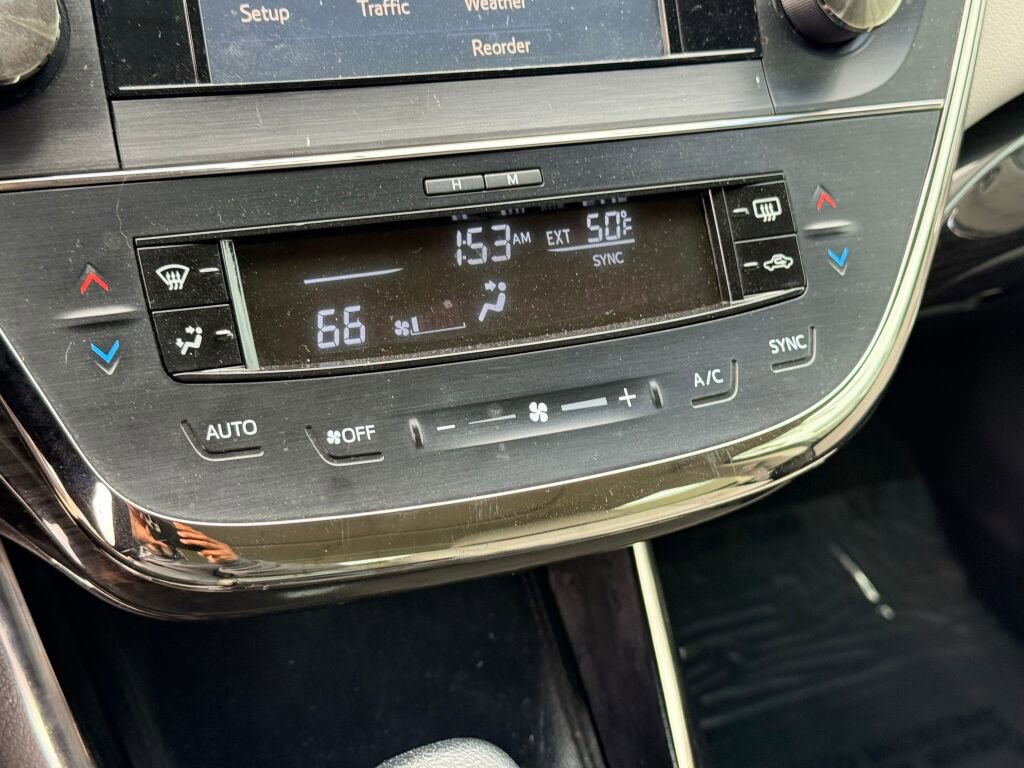 Used 2015 Toyota Avalon XLE Touring image 25