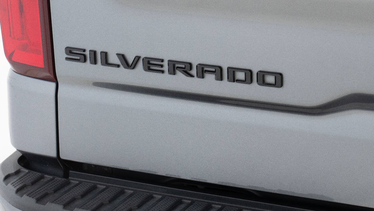 Used 2021 Chevrolet Silverado 1500 Custom w/ LPO, Dark Essentials Package RWD image 17
