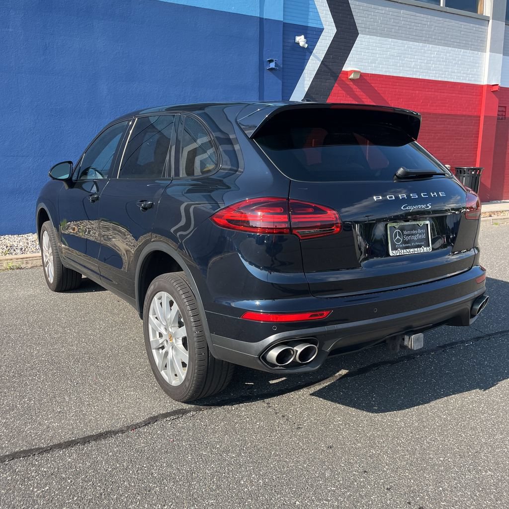Used 2017 Porsche Cayenne S AWD/4WD image 3