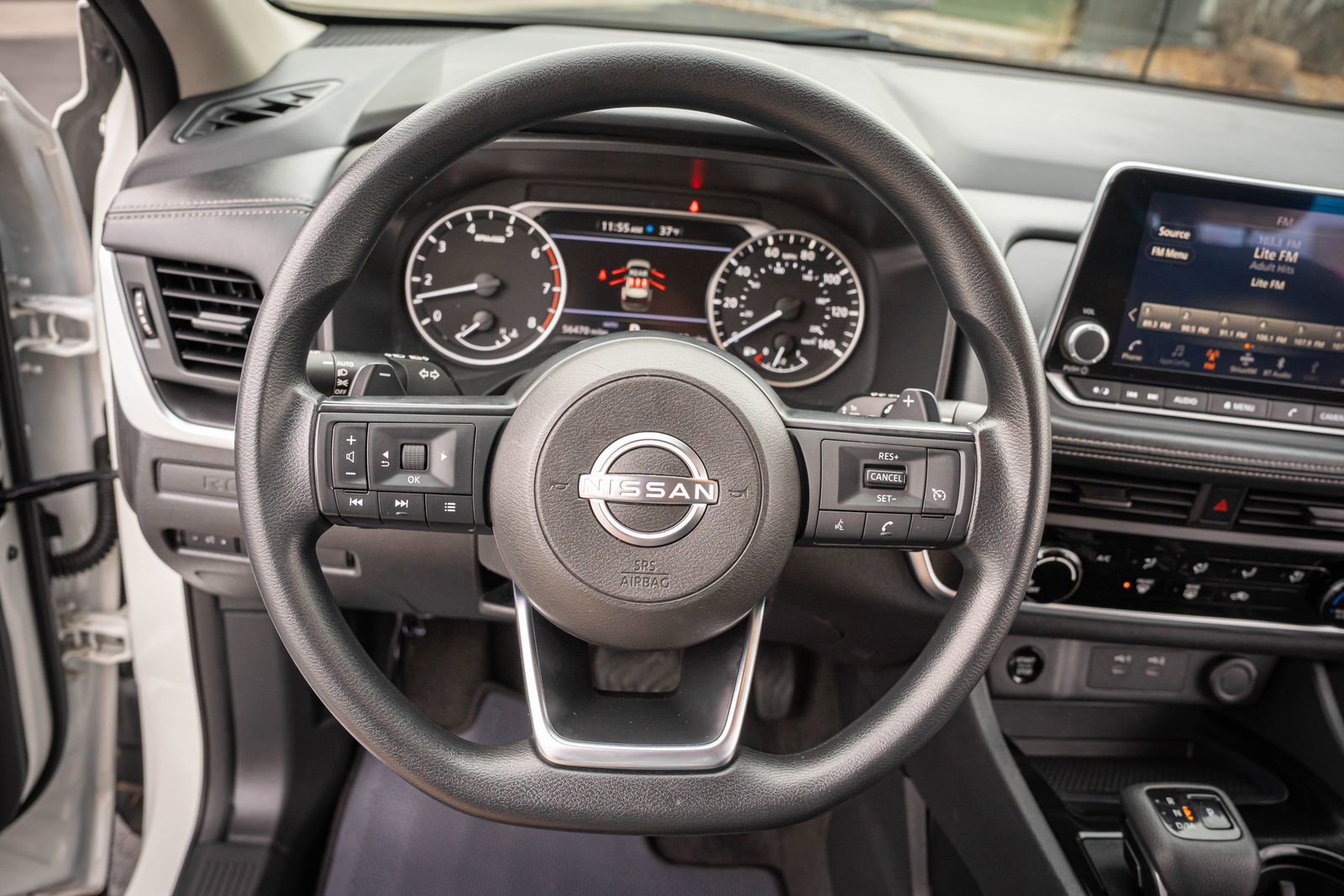 Used 2024 Nissan Rogue S image 17