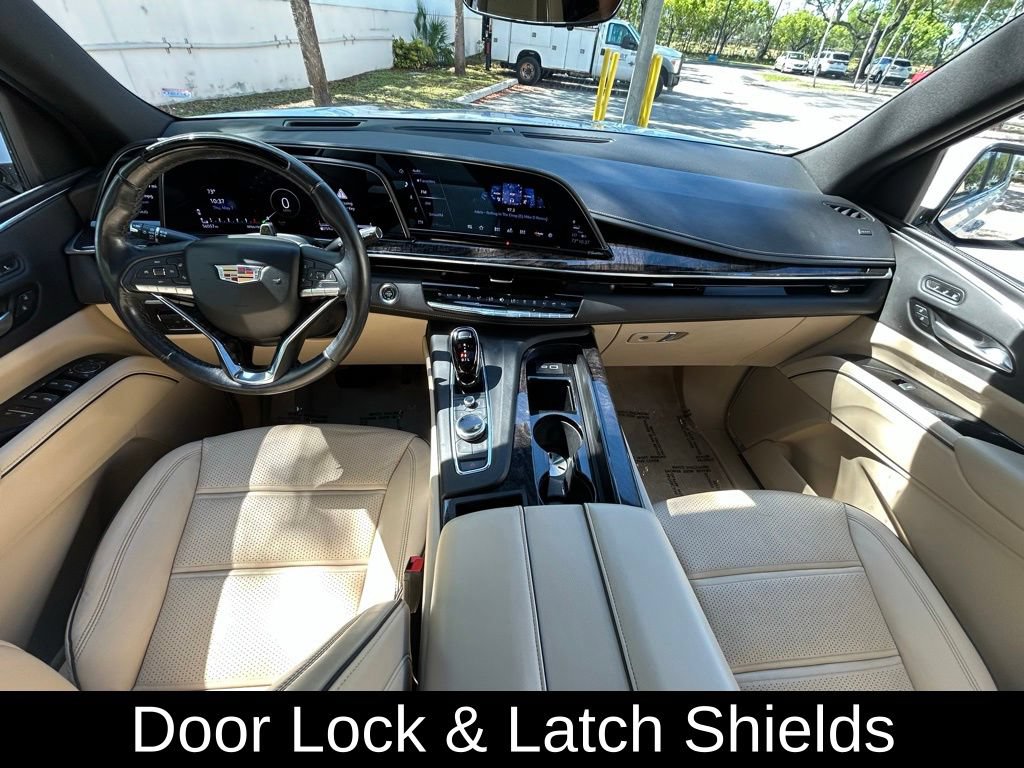 Used 2023 Cadillac Escalade Premium Luxury w/ Performance Package AWD/4WD image 10