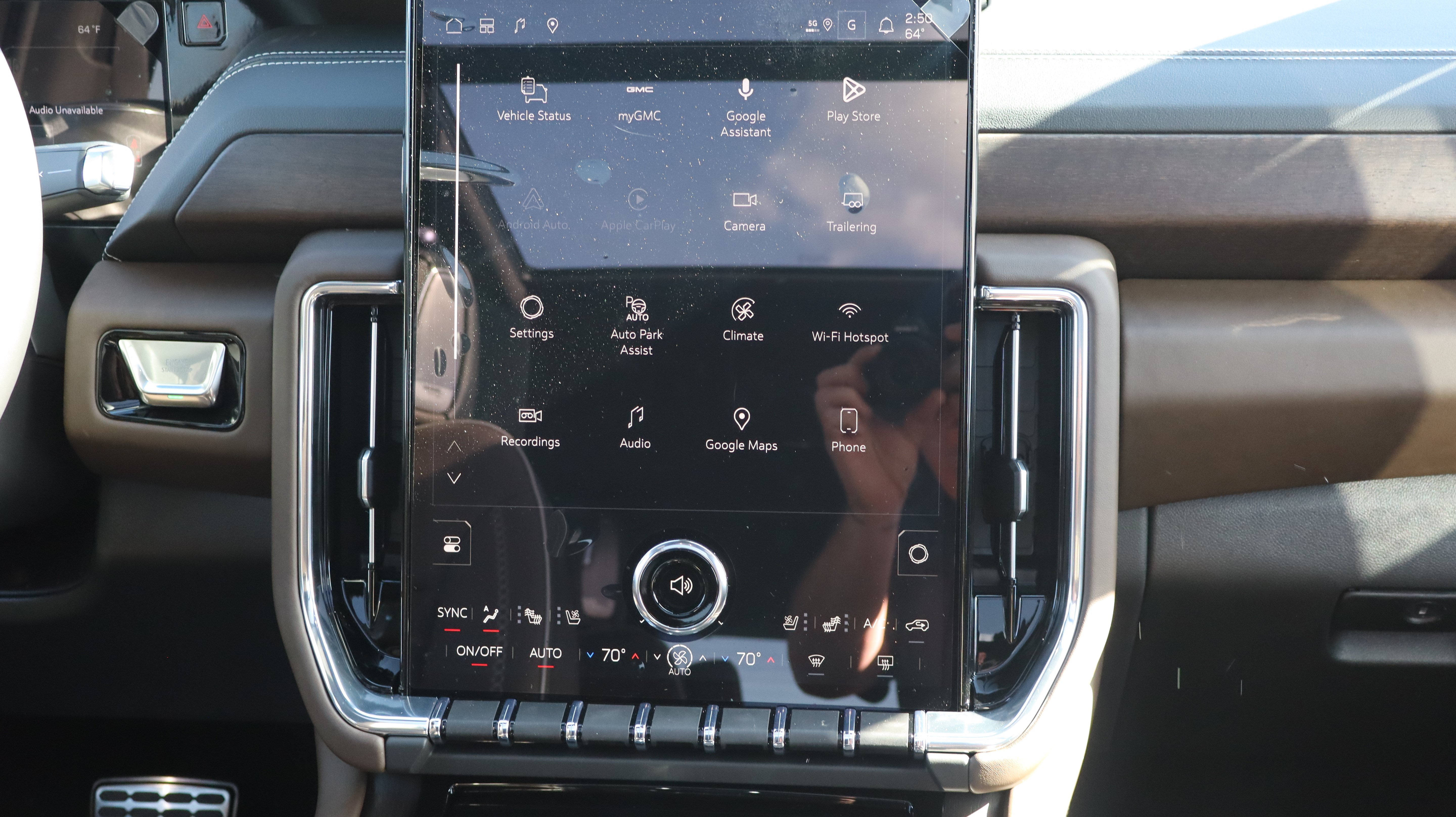 New 2026 GMC Yukon Denali Ultimate AWD/4WD image 11
