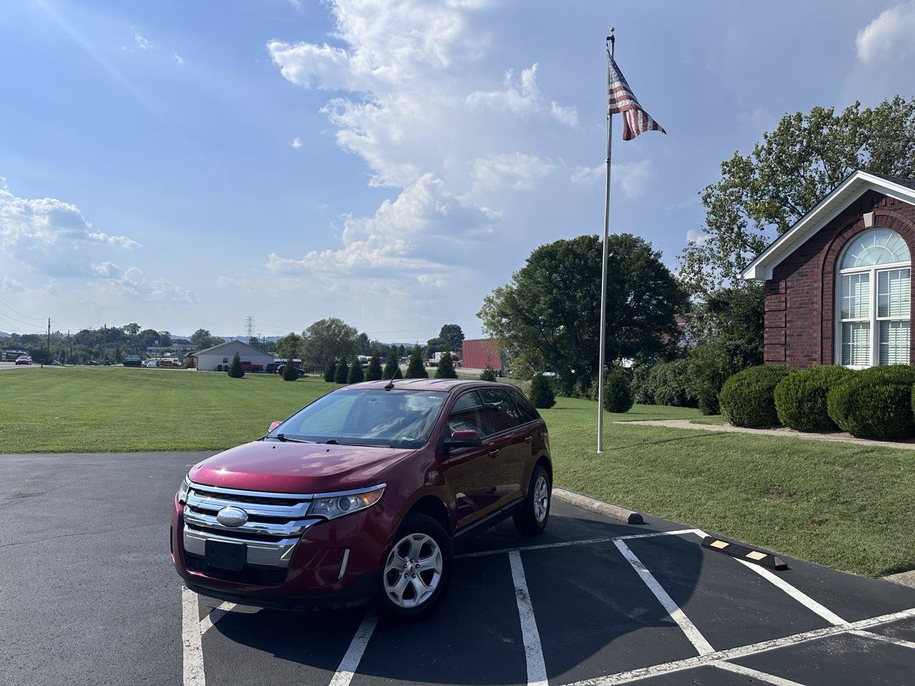 Used 2013 Ford Edge SEL FWD image 1