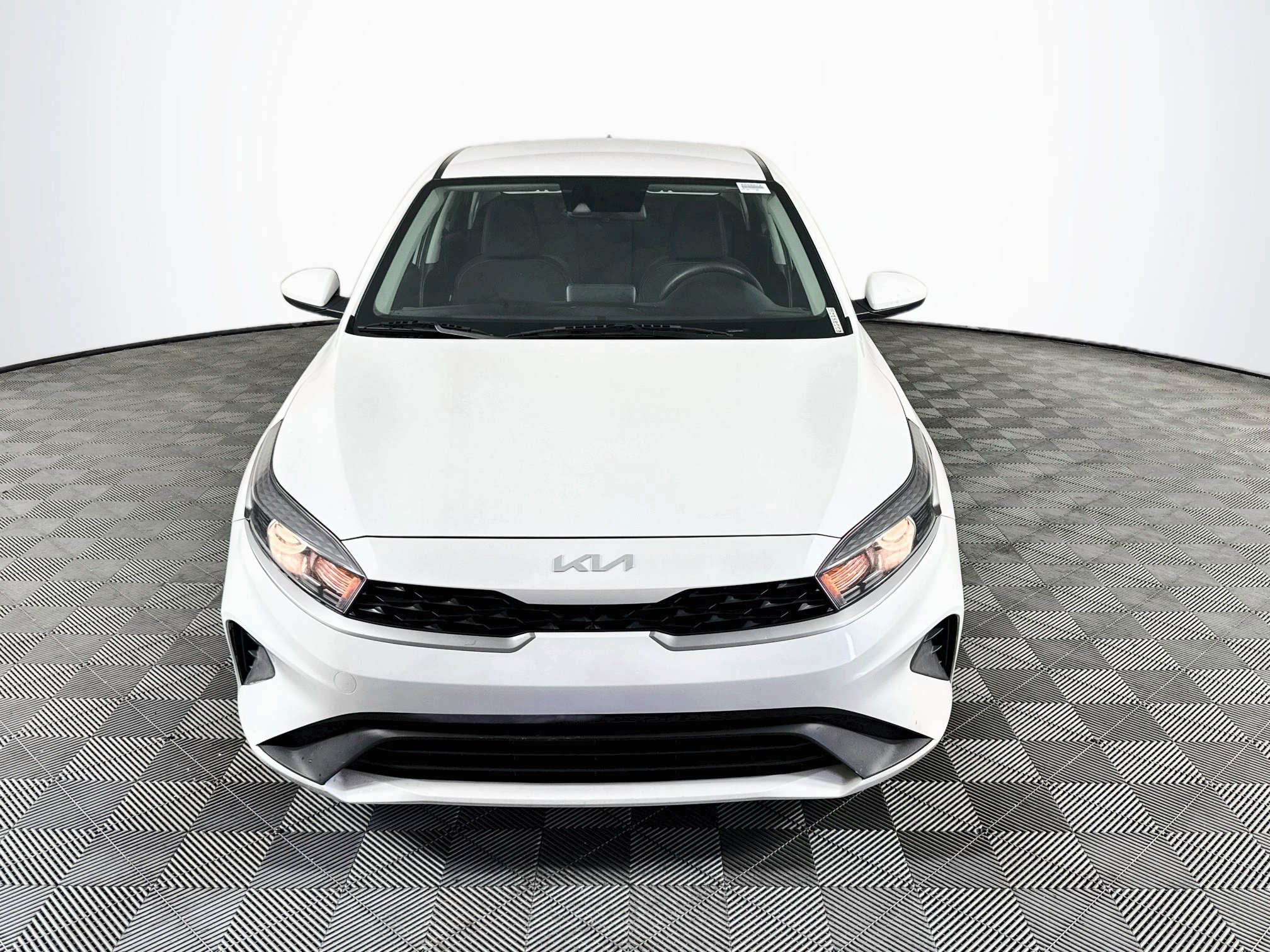 Used 2023 Kia Forte LXS FWD video 2