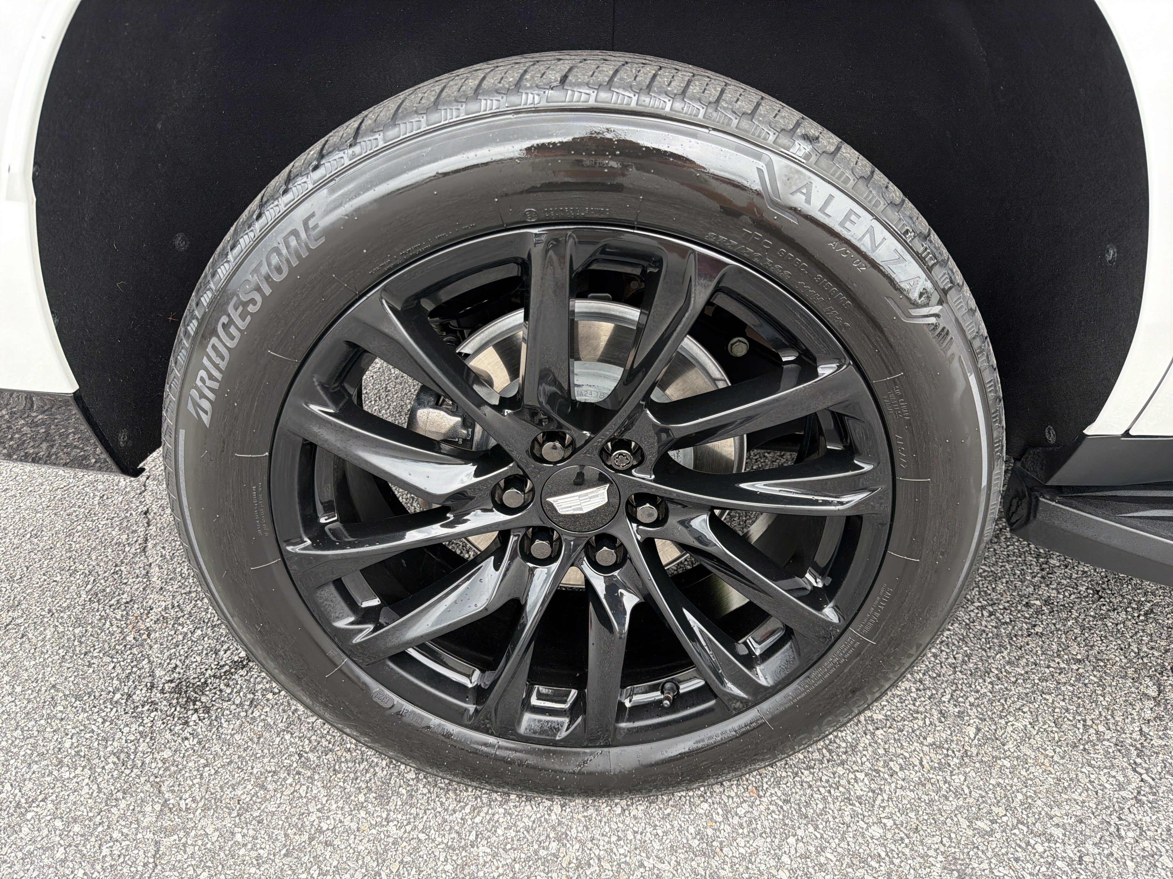 Certified 2024 Cadillac Escalade Sport w/ LPO, ONYX Package AWD/4WD image 18